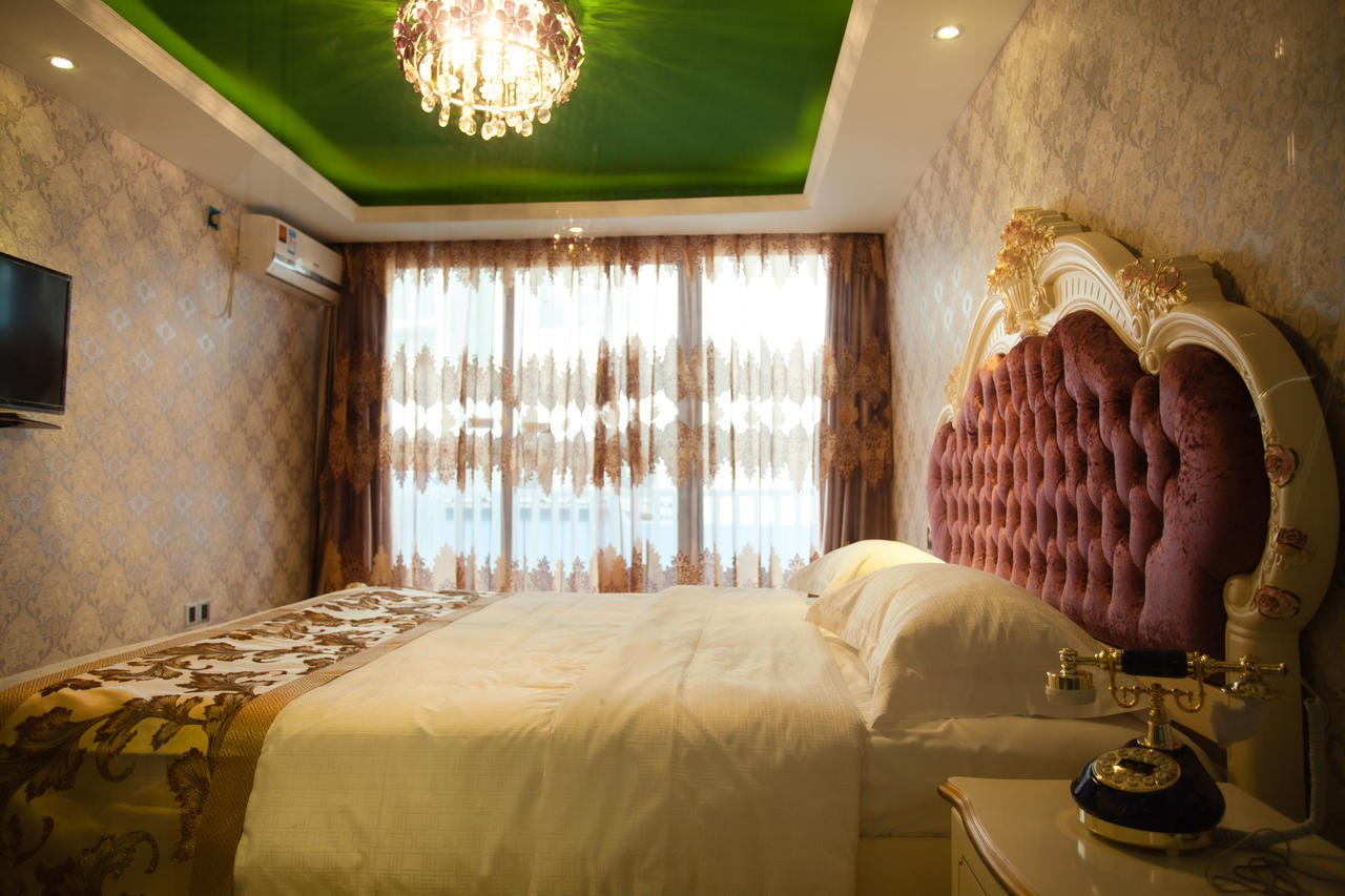 Warmness Club Hotel Xiamen Room photo