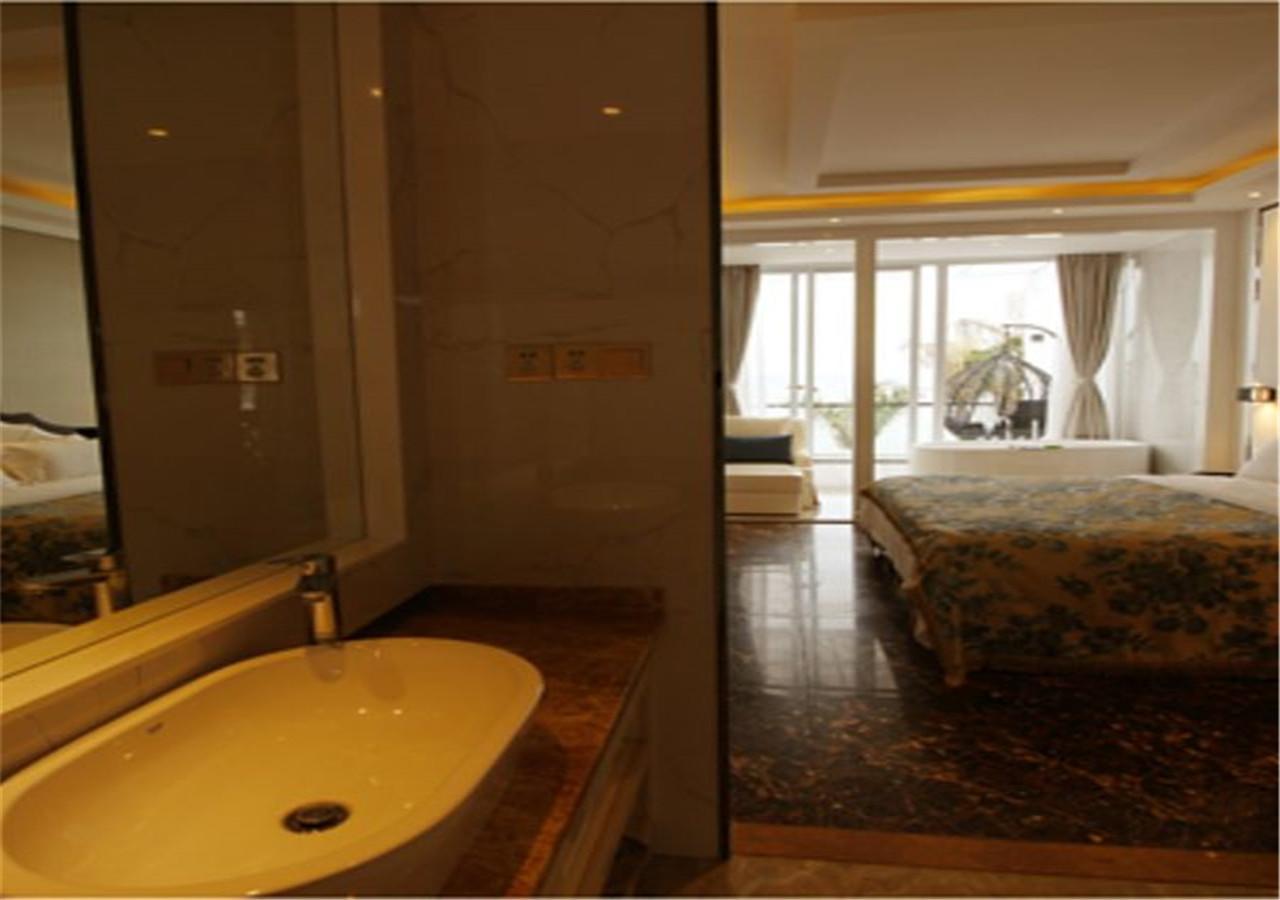 Warmness Club Hotel Xiamen Exterior photo